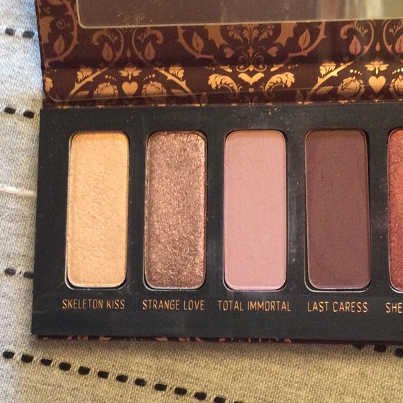 MELT COSMETICS SHE’S IN PARTIES EYESHADOW PALETTE - Picture 4 of 5